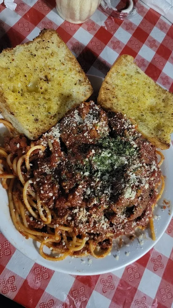 Spaghetti and Meatballs w Garlic Bread